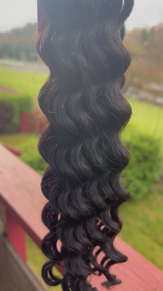 Natural Deep Wave Human Hair Bundle - 100% Vietnamese Hair - Soft & Tangle-Free.